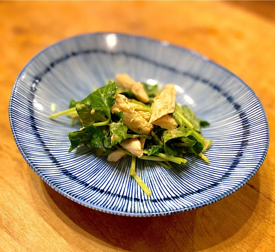 三つ葉☘️と鶏むね肉の胡麻和え☺︎|まめすけ。さん