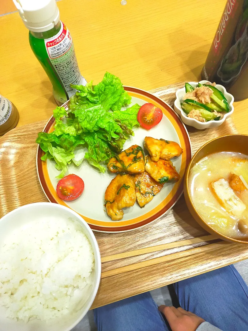 鶏むね肉の大葉タレ油淋鶏
さつま揚げと野菜の味噌汁
ツナきゅうりサラダ|羊さんさん