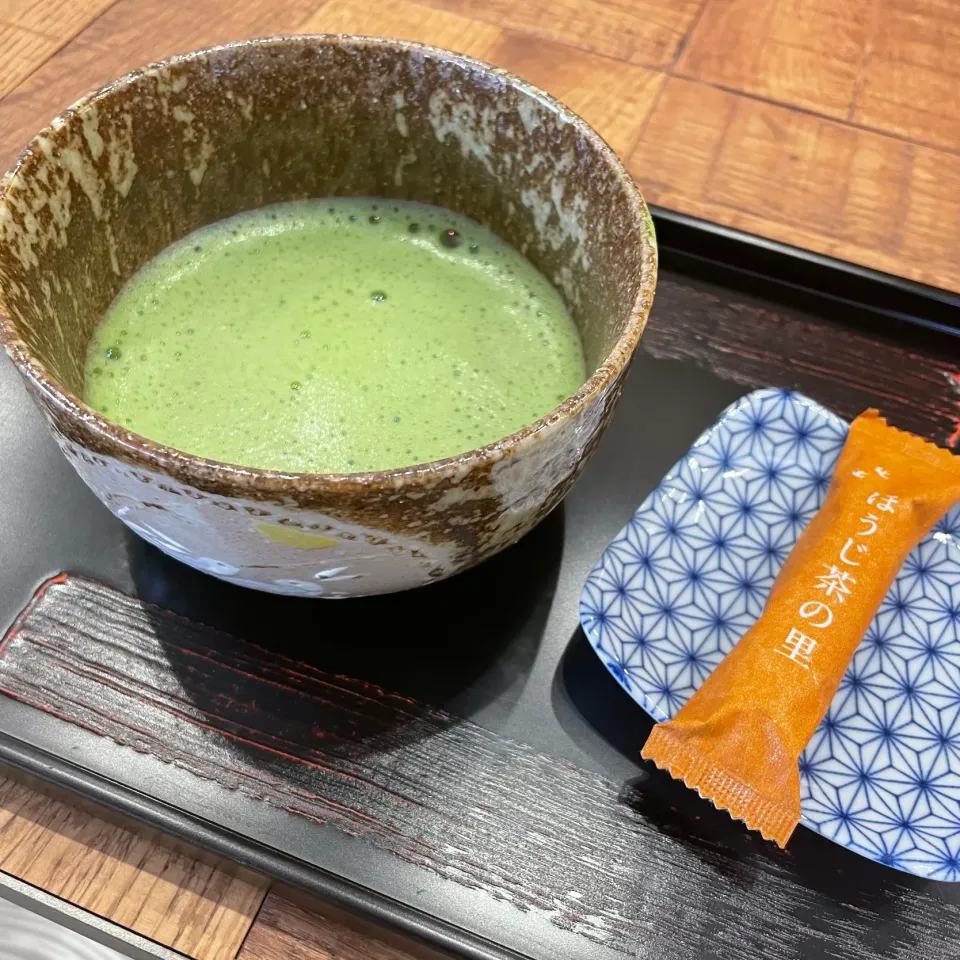 Snapdishの料理写真:抹茶カフェでまったり☕️|AKUBI*:ஐ(●˘͈ ᵕ˘͈)さん