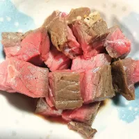 Snapdishの料理写真:角切りローストビーフ