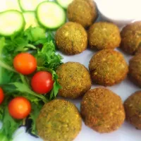 Snapdishの料理写真:falafel plate|Soundouss Bessourさん