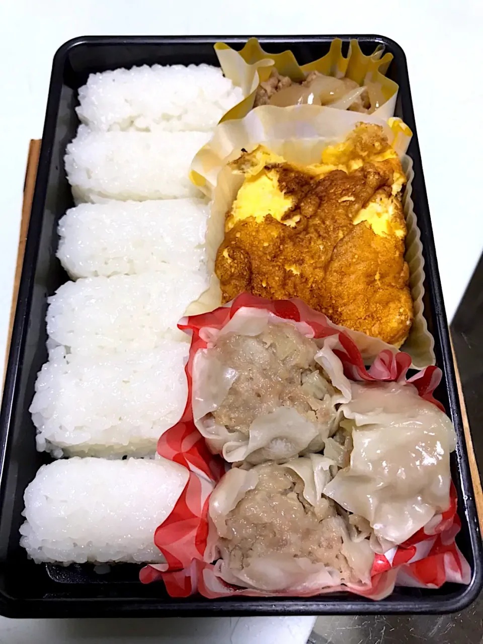 シュウマイ弁当🍱|かずさん