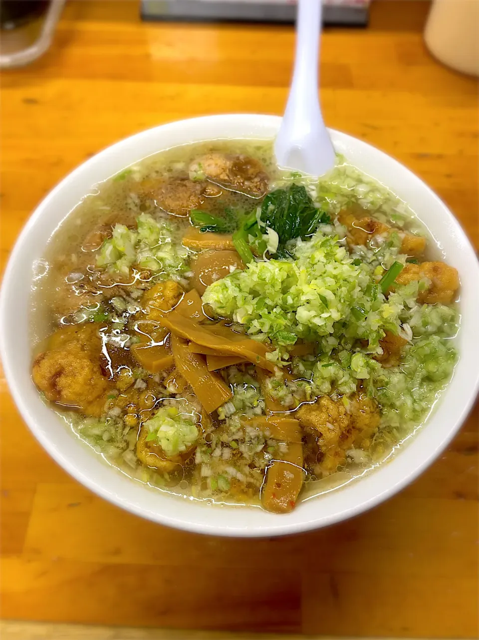 塩半々(パーコーとチャーシューが半分の意)麺硬め油少なめ薬味多め@ラーメン珉珉|morimi32さん