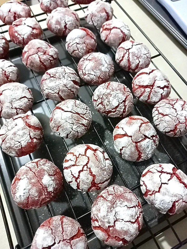 red velvet crinkles|Ana Solimanさん