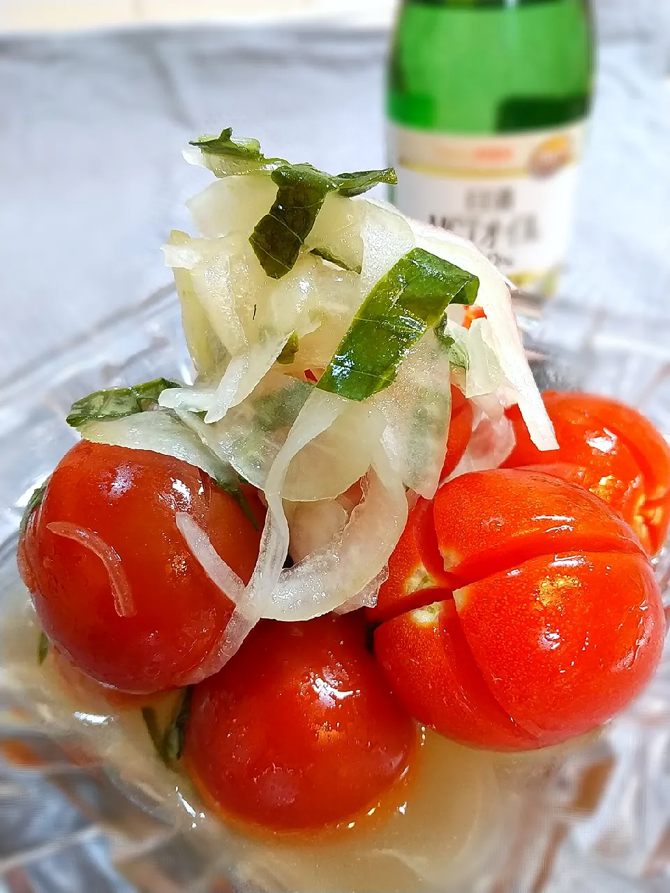 Snapdishの料理写真:ミニトマトのMCTオイルマリネ🍅|kazumiさん