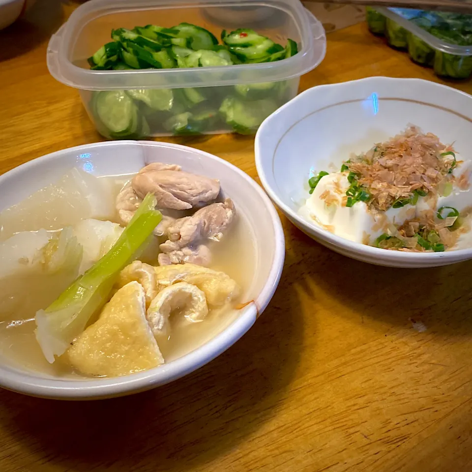 蕪と鶏肉と油揚げの煮物と、冷奴|もえさん