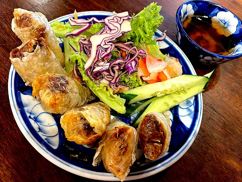 Snapdishの料理写真:Crispy Spring Rolls (Cha Gio)|270w178bさん