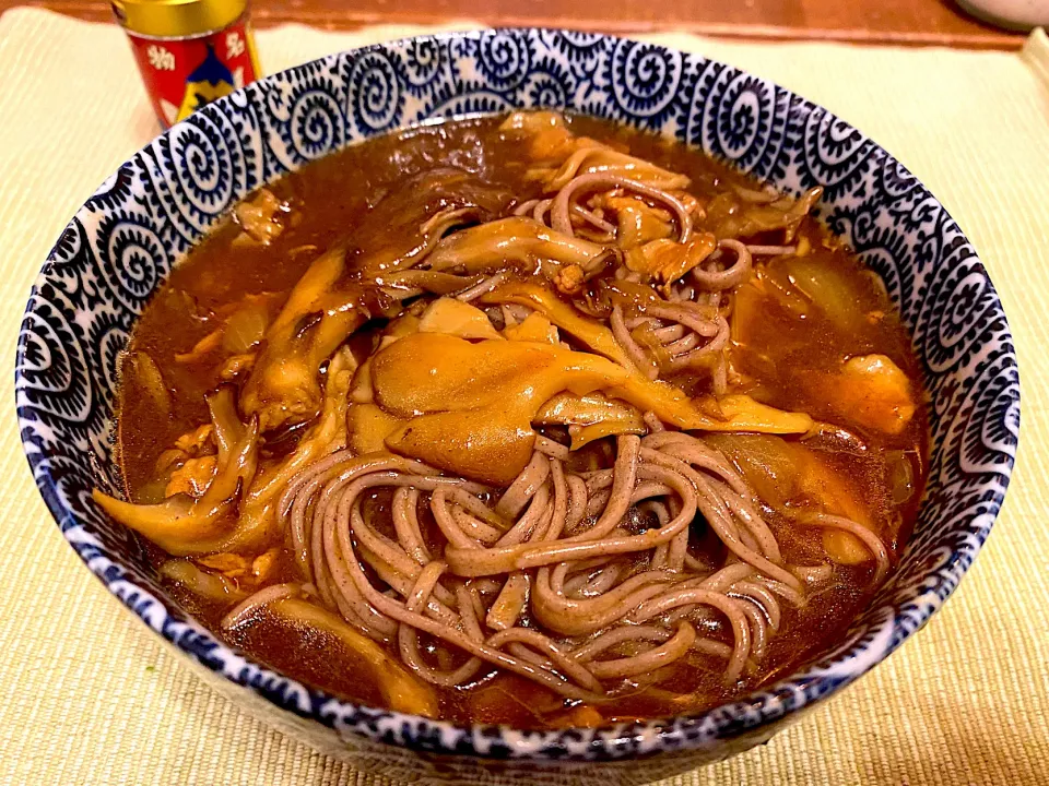 カレーリメイク🍛舞茸カレー蕎麦|Hiropanさん