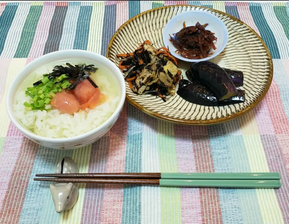 Snapdishの料理写真:ひとり暮らしの夜ご飯
お茶漬け|keeijnsさん