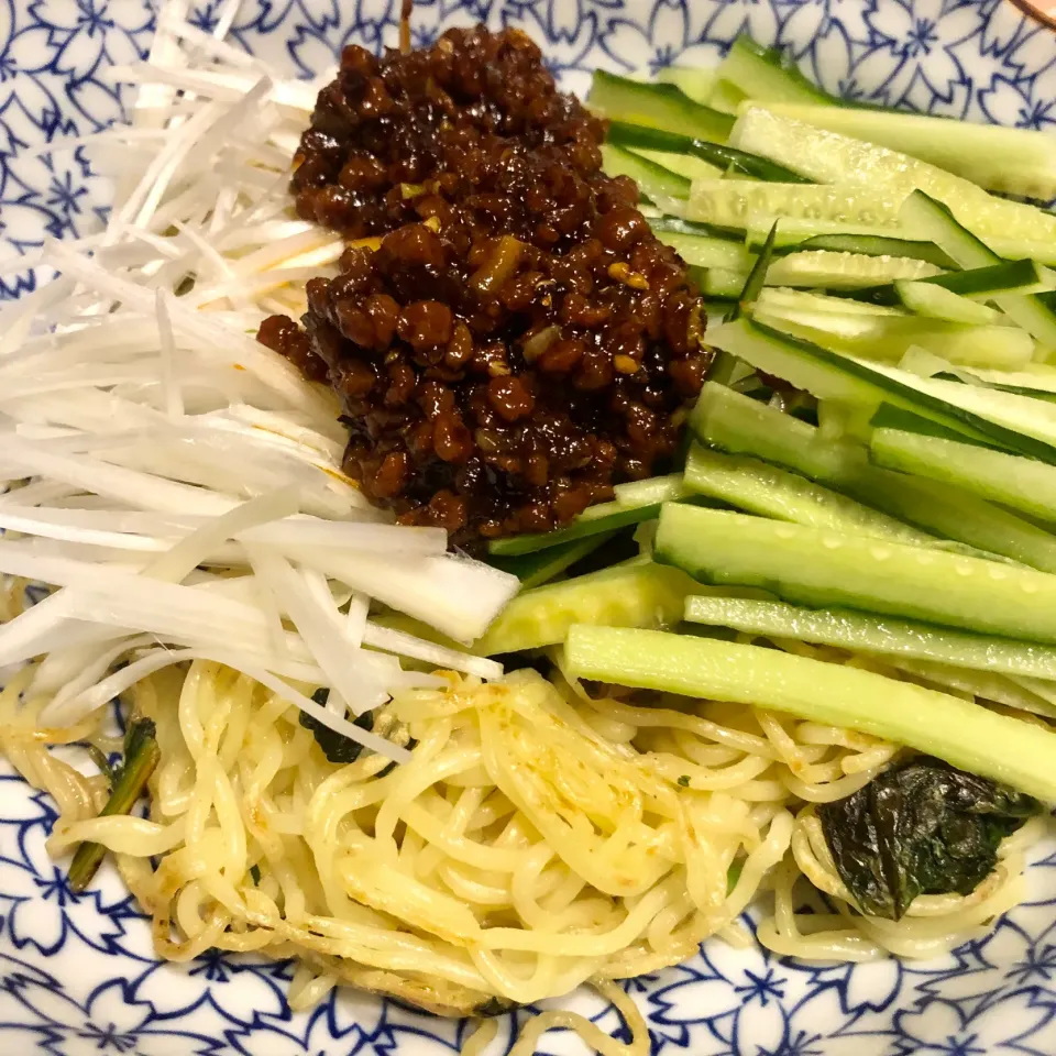 マルコメさんの大豆のお肉でジャージャー麺🍝|Jean Nobyさん