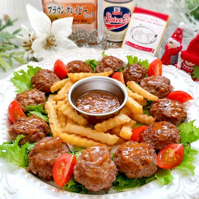 Snapdishの料理・レシピ写真:グレイビーハンバーグでクリスマスパーティー🎅🏼🎄🎁✨｜クリスマスは手作りディナー♪ごちそう肉料理