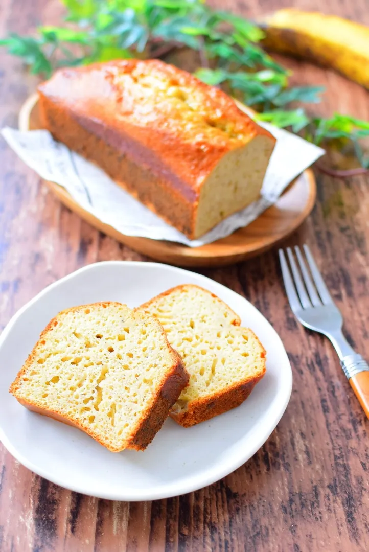 ホットケーキミックスで作るバターなし！バナナパウンドケーキのレシピ|アマイモノ・クウ蔵さん