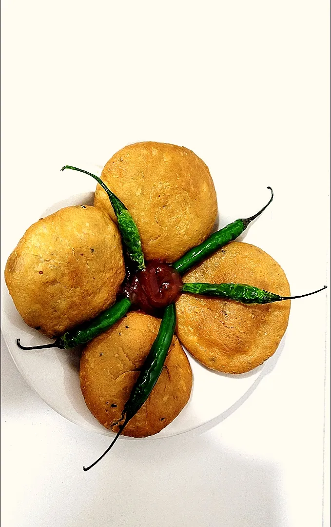 Kachori (Indian's  snacks 😋)|Benajir Rahimさん