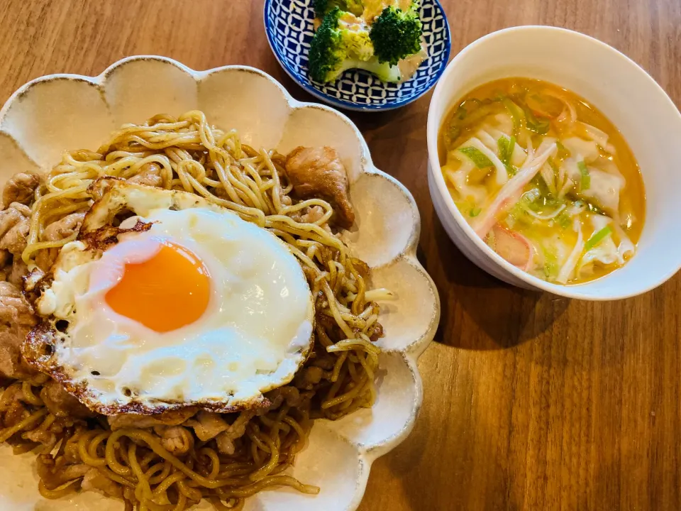 Snapdishの料理写真:20221211🍙我が家のおひるごはん🥩|akiyo22さん