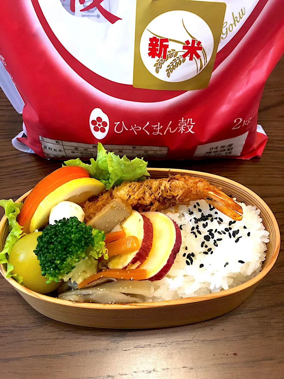 今日の私弁当♪曲げわっぱ弁当・ひゃくまん穀お米がもちもち甘味があって美味しいです。|笙　みかんさん