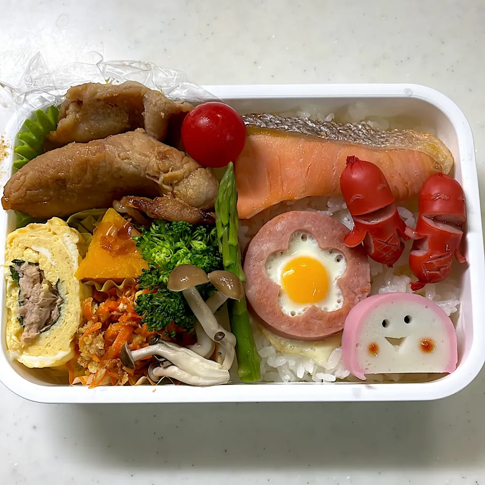 Snapdishの料理写真:2022年12月13日　オレ弁当♪|クッキングおやぢさん