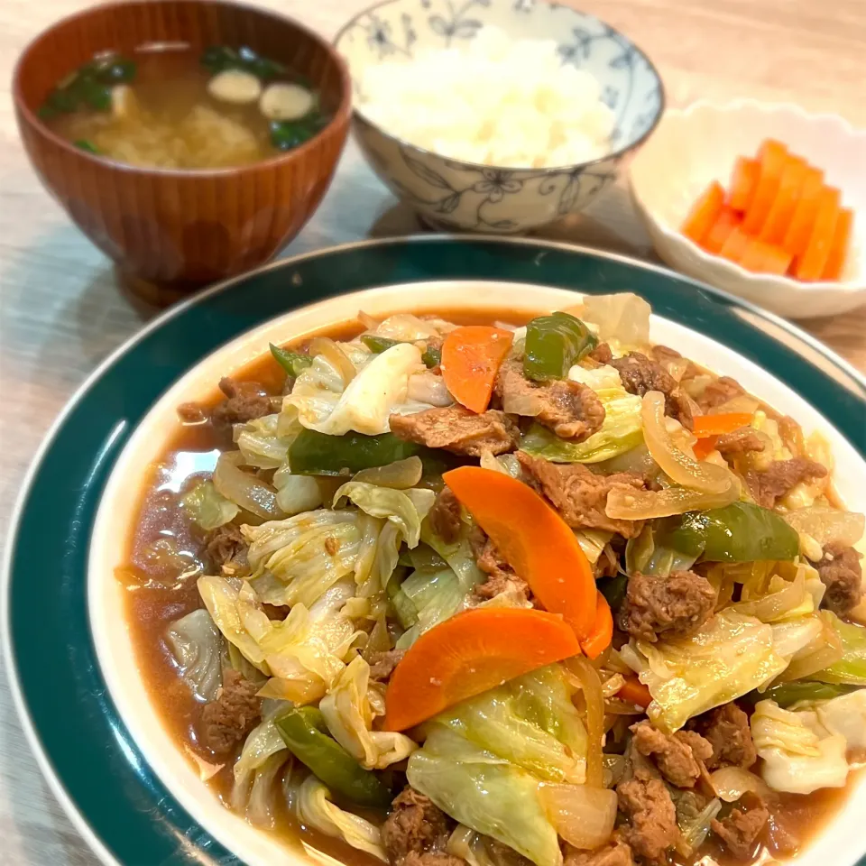 Snapdishの料理写真:ダイズラボ大豆のお肉使用！回鍋肉(ホイコーロー)定食|料理研究一家「古川家」さん