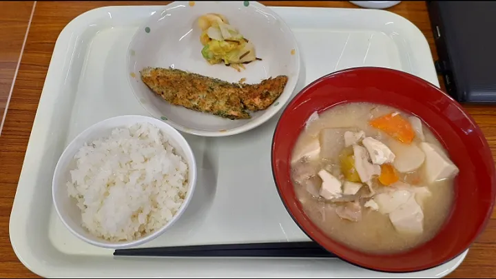 火曜日の昼食🍚|昼食さん