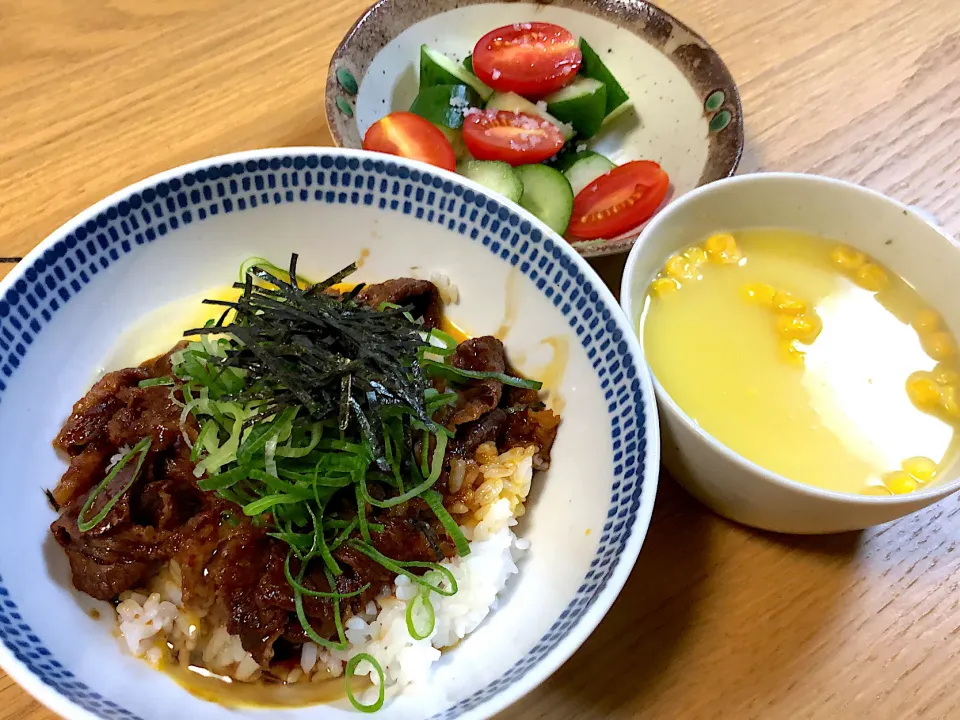 牛カルビ丼^_^|さおりさん