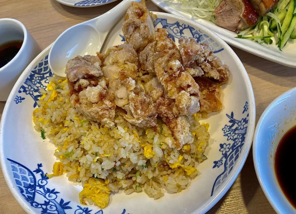 Snapdishの料理写真:大鶏排チャーハン|Kojiさん