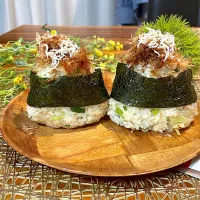 ヒガシマルうどんスープの素を使って夜食おにぎり🍙🍙⭐️