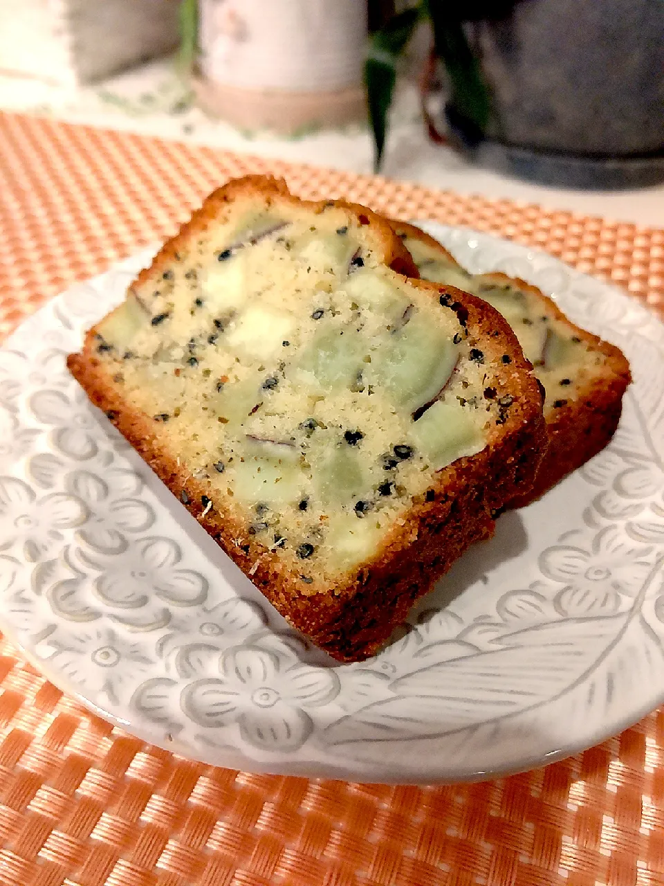 まゆみさんの料理 とんちんさんの料理 さつま芋と胡麻のパウンドケーキ🍠 めちゃうま❣️|まゆみさん