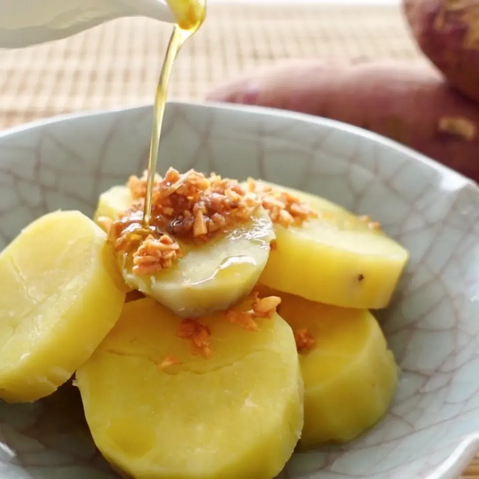 やみつき🍠甘塩っぱい♪さつまいも【レシピは動画にしました☺️】|おーこ🍅野菜ソムリエの母ちゃんさん