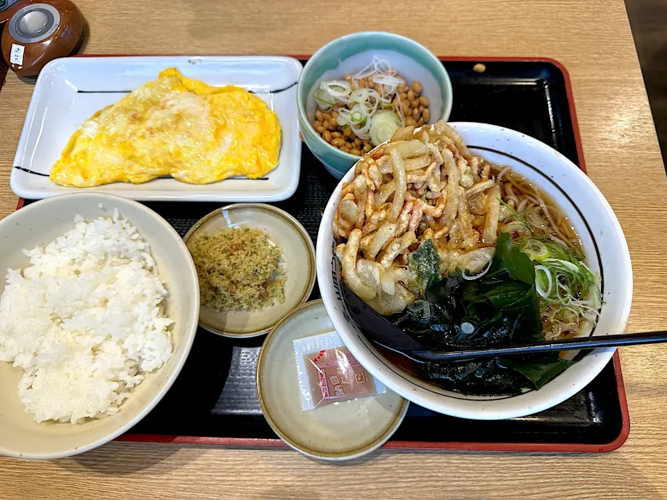 卵焼き朝定食に納豆、そば1玉に変更|マハロ菊池さん