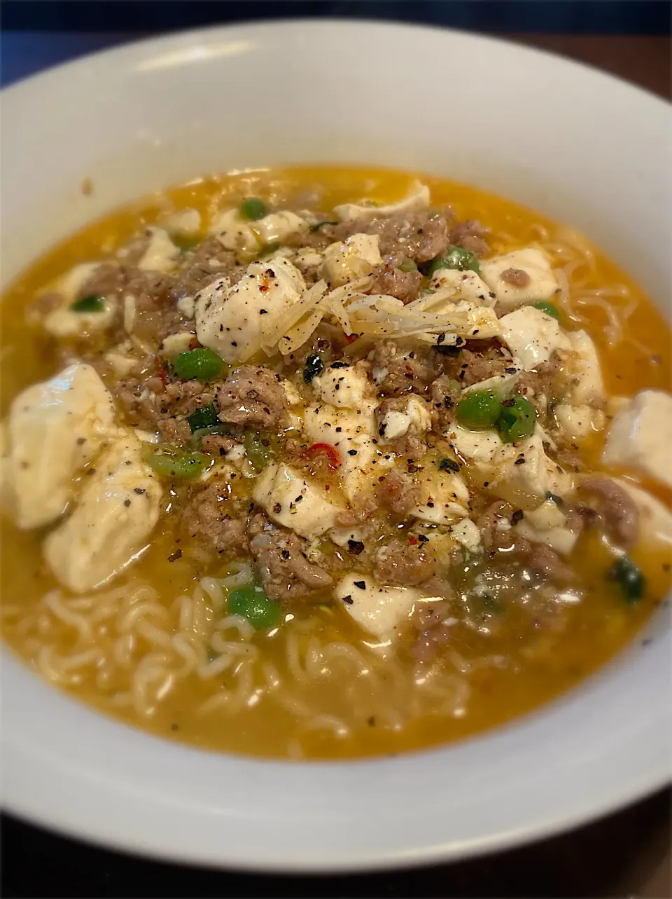 残りの麻婆豆腐を使った麻婆ラーメン|へろへろさん