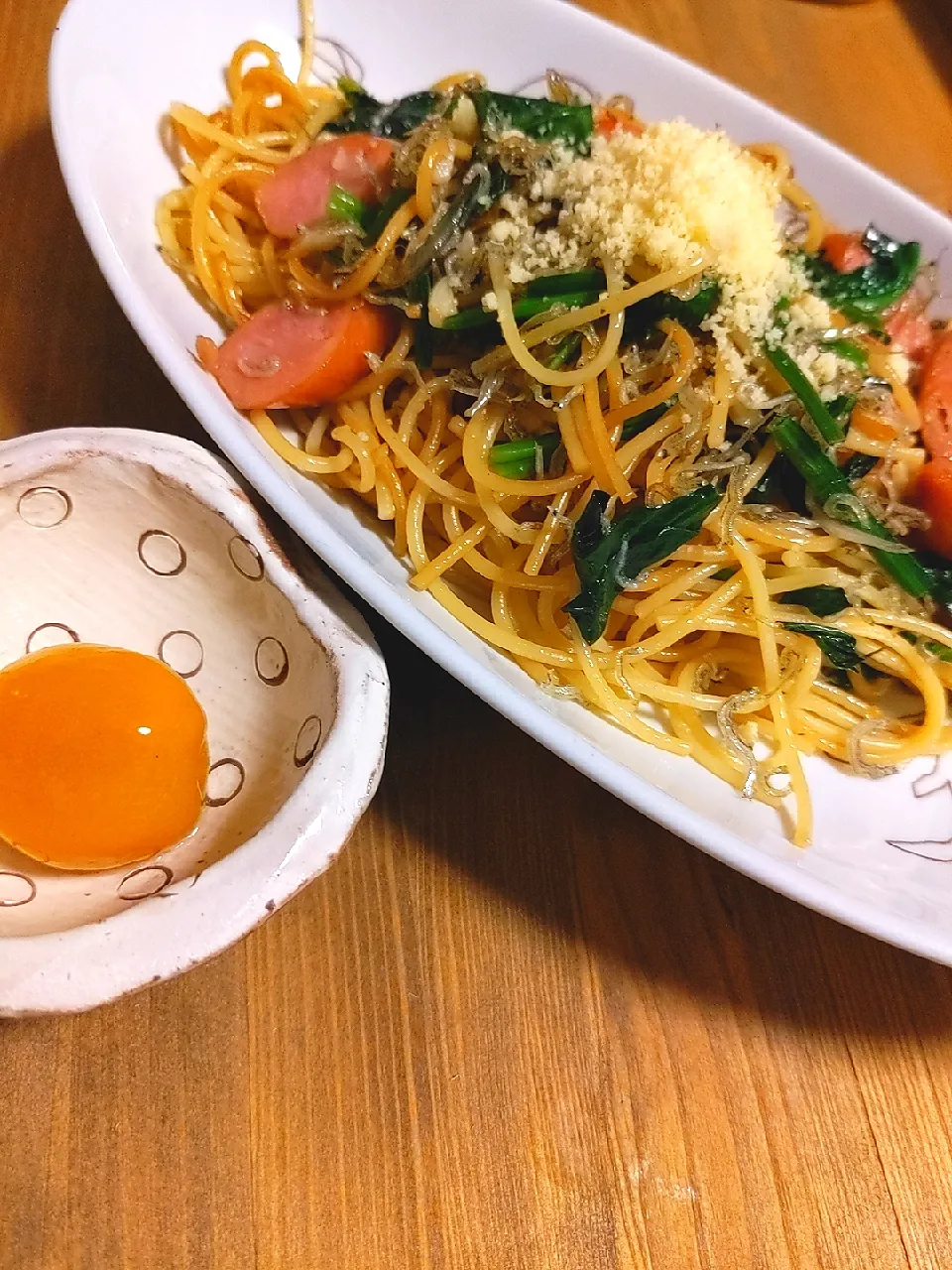 Snapdishの料理写真:LUNCH🍝〜さくたえちゃんママ手作りの金柑とじゃことほうれん草のバター醤油パスタ〜|チョコさん