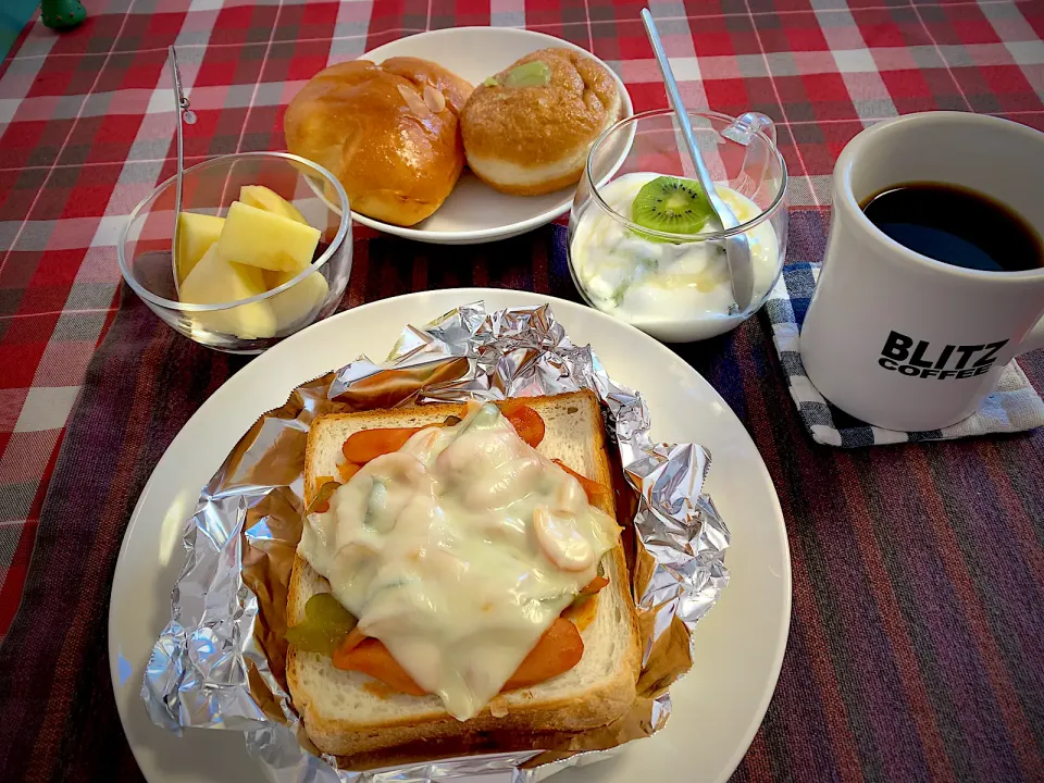 2022/12/18 朝ごはん🍞ナポリタン味トースト🍝|ひーちゃんさん