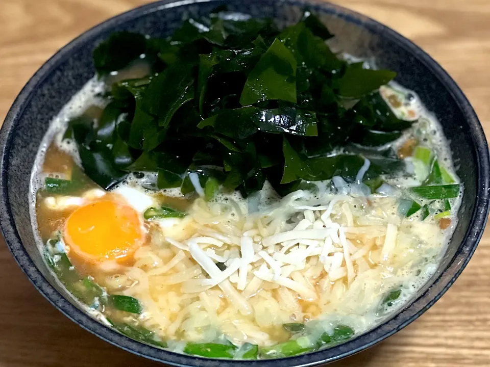 ☆チーズ納豆キムチラーメン|まぁたんさん