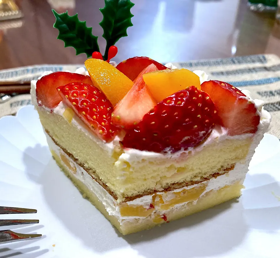 クリスマスケーキの切り口|もちもちさん