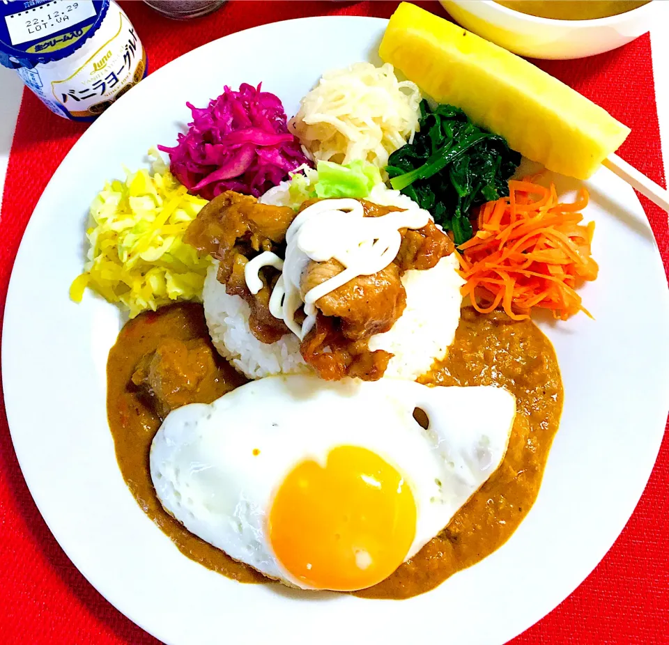 スパイスチキンカレー🍛ワンプレート💪昼ご飯みたいな朝ごはんです💪朝ごはんは勝負飯なんです笑笑💖|HAMI69さん