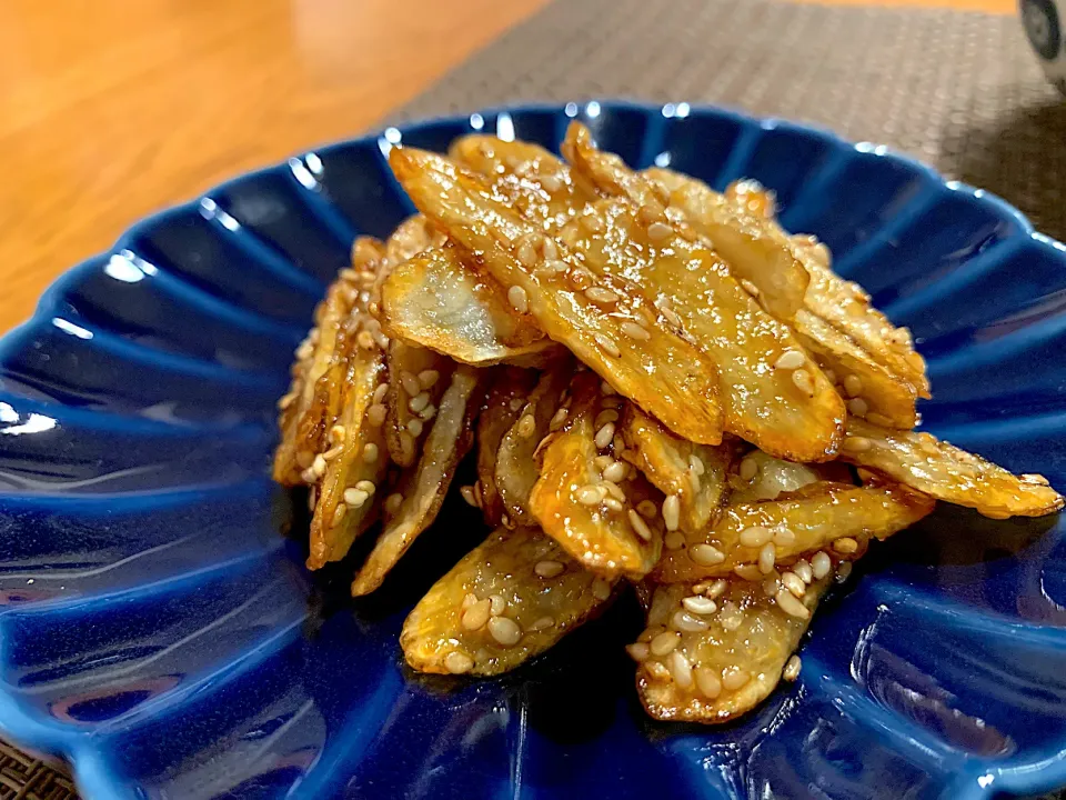 揚げ牛蒡の胡麻甘辛✨チキチキ牛蒡の牛蒡だけ✨|いちごさん