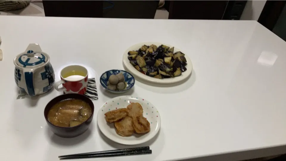 作り置き色々晩御飯☆れんこんの挟み焼きの照り焼き☆揚げ茄子ポン酢☆里芋の炊いたん☆みそ汁（白菜、しめじ、揚げなす）|Saharaさん