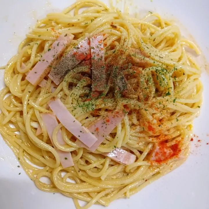 狸の宴シリーズ
今朝の腹拵え

冷製パスタでガクブル😹
だが、
昨夜の肉野菜スープで復活⁉️
(;´д｀)辛うじて🤣|タヌキさん