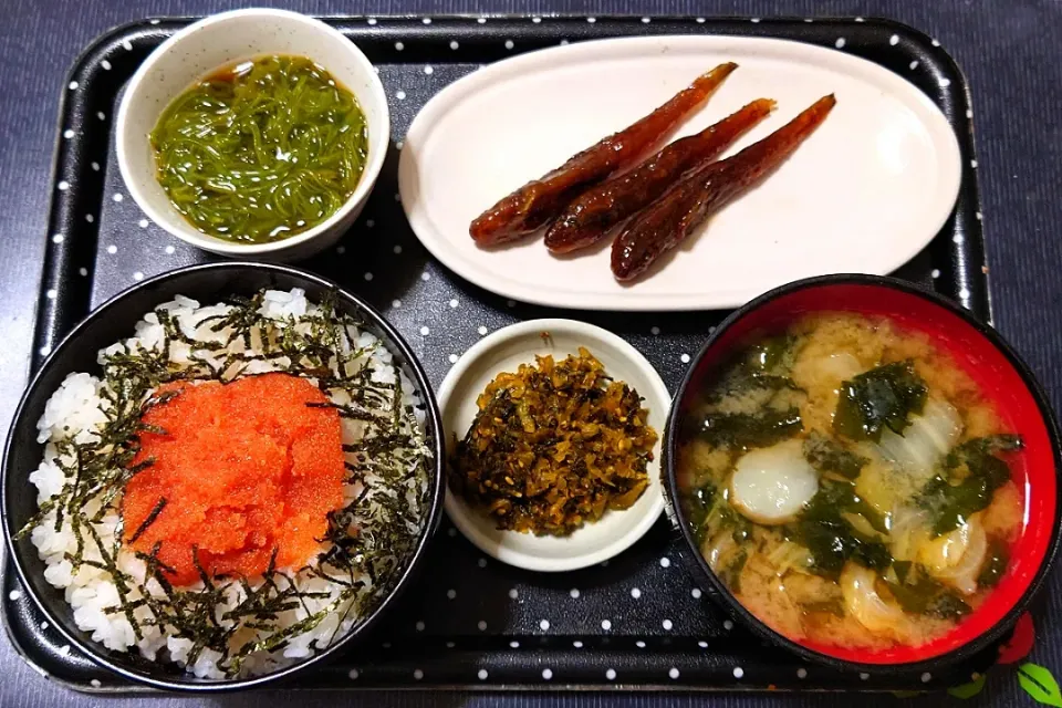 Snapdishの料理写真:今日の朝ごはん（明太子ごはんにハゼの佃煮、めかぶ、菊芋と野菜のみそ汁、辛子高菜）|Mars＠釜飯作り研究中さん