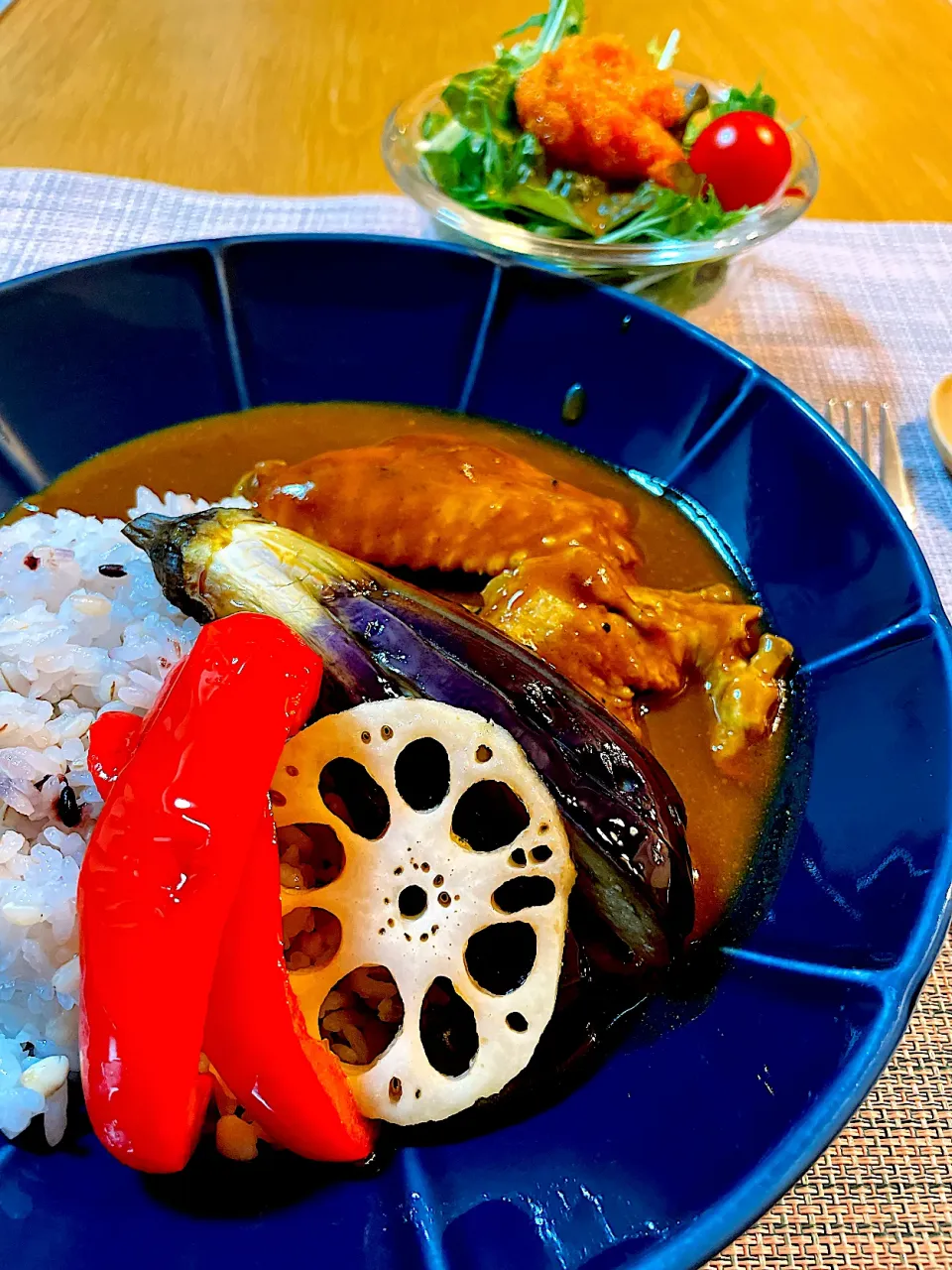 Snapdishの料理写真:手羽先カレー|Mikaさん