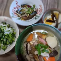 Snapdishの料理写真:無農薬🥬大根葉のご飯と豚汁💪|やしゃ〜らさん