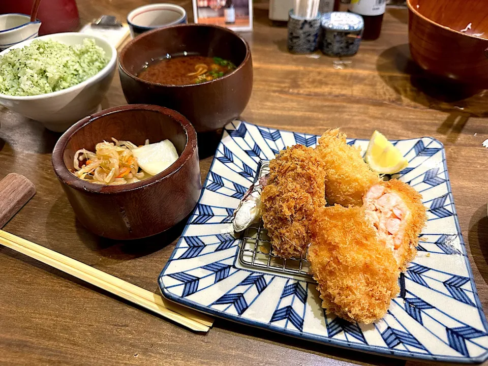 海の幸ミックスフライ定食|マハロ菊池さん