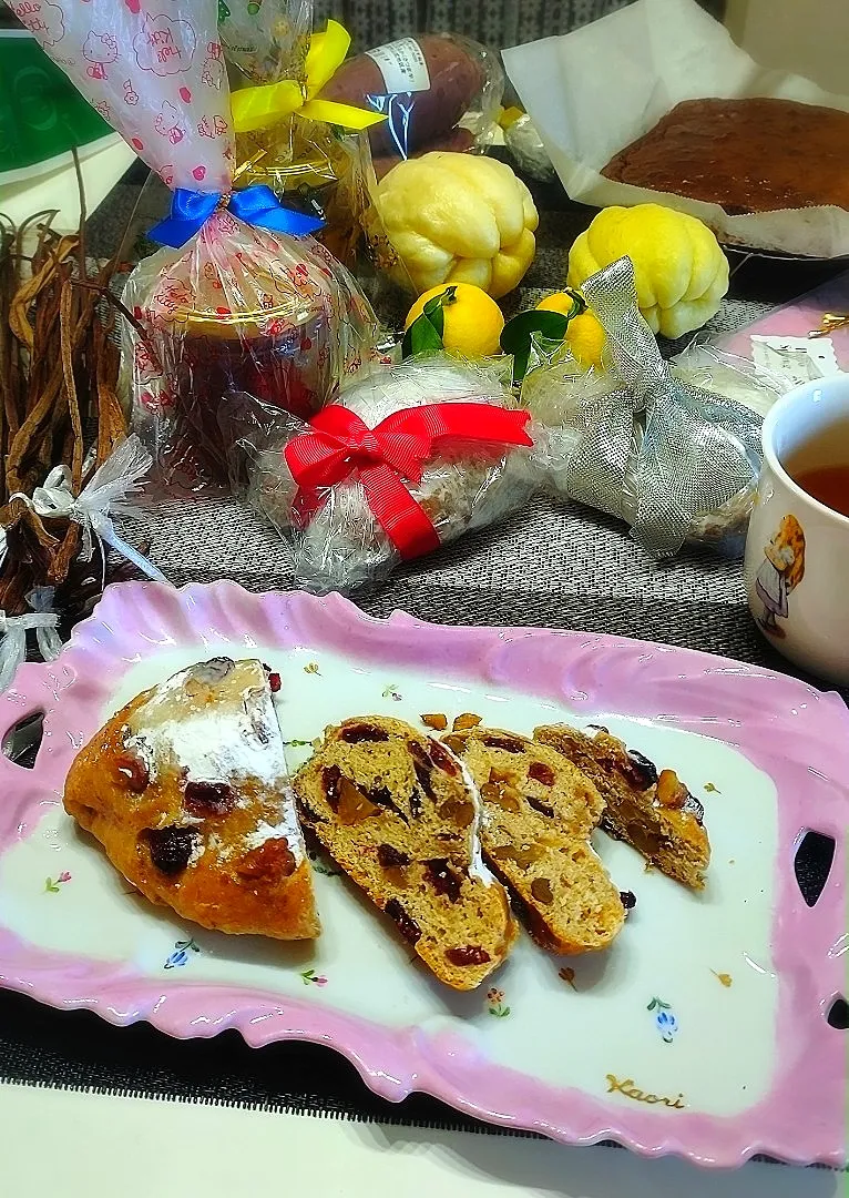 Snapdishの料理写真:chieko ♪さんの料理 シュトーレン工房 ★2013|みったんさん