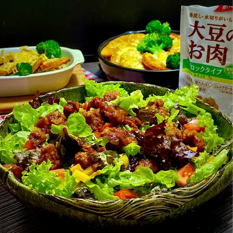 「ダイズラボ 大豆のお肉 ブロック」を使ってみたSnapdishの料理・レシピ写真:焼肉サラダ✨✨✨ラスボスに挑戦ね❣️🤭