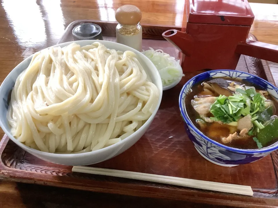 Snapdishの料理写真:埼玉県飯能市の名店『古久や』さんの肉汁うどん😋|アライさんさん