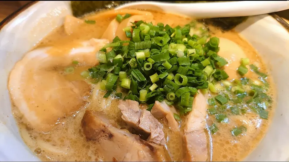 【2022年6月オープン】
風雲児 東京ラーメン横丁店
得製らーめん 並盛170g
＠東京(八重洲北口)2分
(JR秋葉原駅まで徒歩32分)
22271|大脇さん