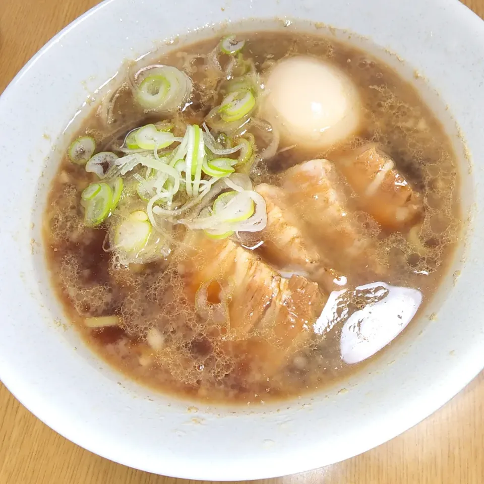 Snapdishの料理写真:醤油ラーメン|Golilin monroeさん