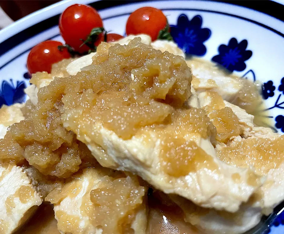 鶏むねのみぞれ煮に梅たっぷりうめこんぶ茶をプラス❣️|Lilyさん