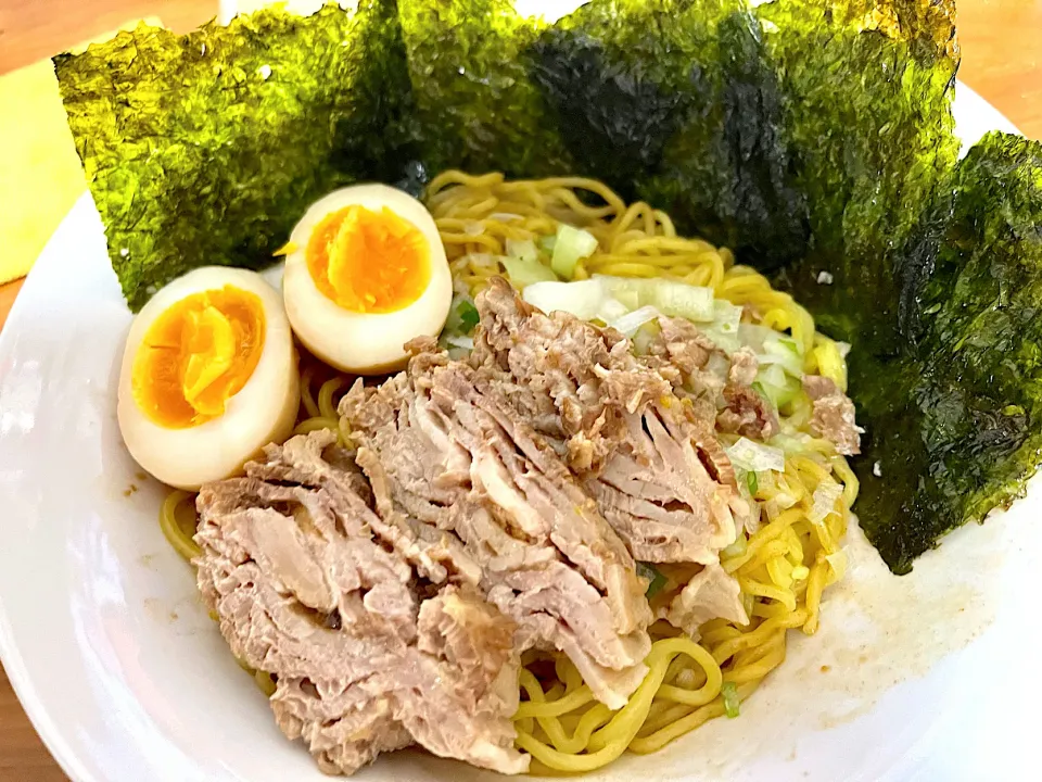 チャーシューと混ぜ麺！|雨蛙のあまちゃんさん