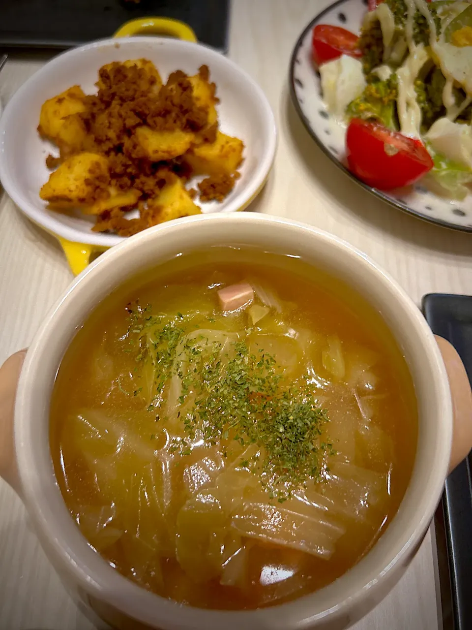 こずりんさんの料理 糀甘酒入り千切り野菜のコンソメスープ|こずりんさん