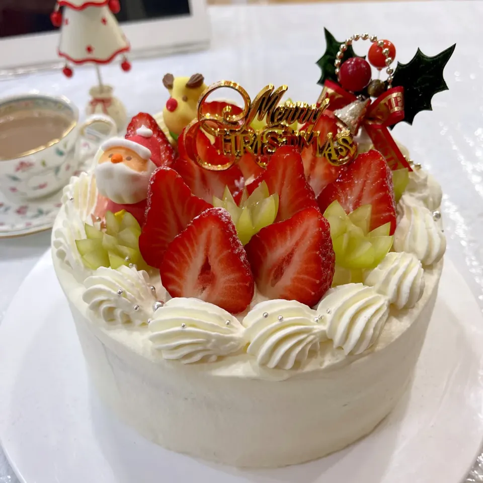 Snapdishの料理写真:クリスマスケーキ🎂|TAYOKOさん